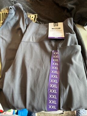 High-Rise Ankle Legging — Charcoal Gray blue color pockets